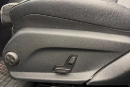 musta Mercedes-Benz E 2019 kuva 14.