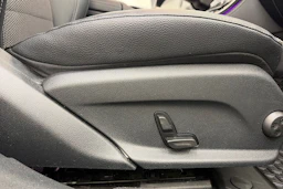 musta Mercedes-Benz E 2019 kuva 15.