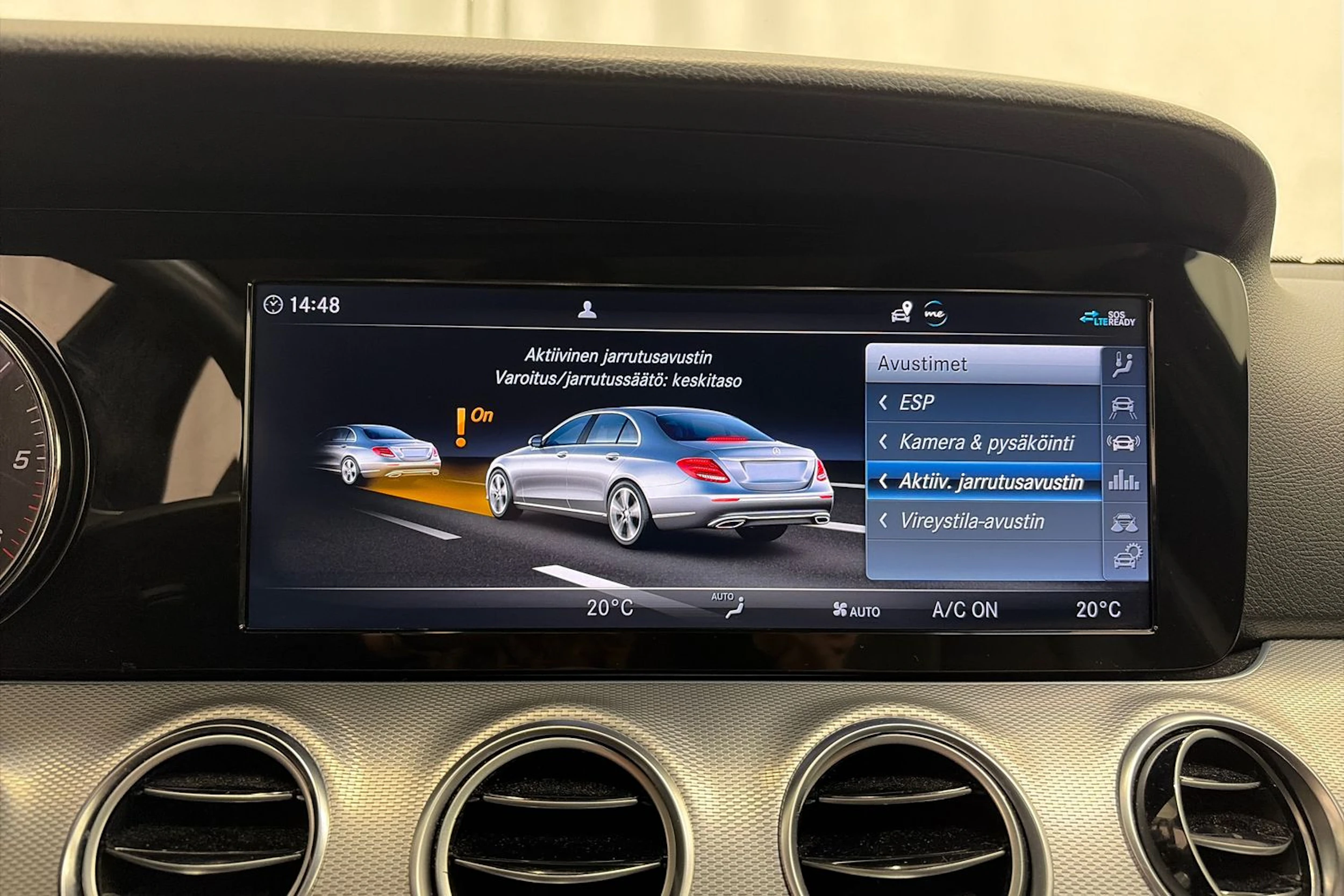 musta Mercedes-Benz E 2019 kuva 21.