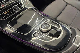 musta Mercedes-Benz E 2019 kuva 24.