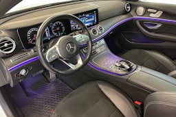 valkoinen Mercedes-Benz E 2019 kuva 7.