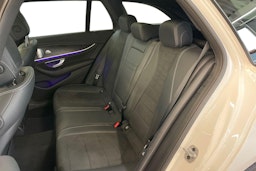 valkoinen Mercedes-Benz E 2019 kuva 10.