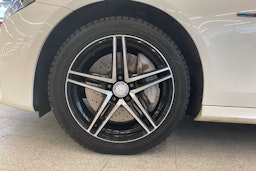 valkoinen Mercedes-Benz E 2019 kuva 11.