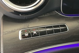 valkoinen Mercedes-Benz E 2019 kuva 18.
