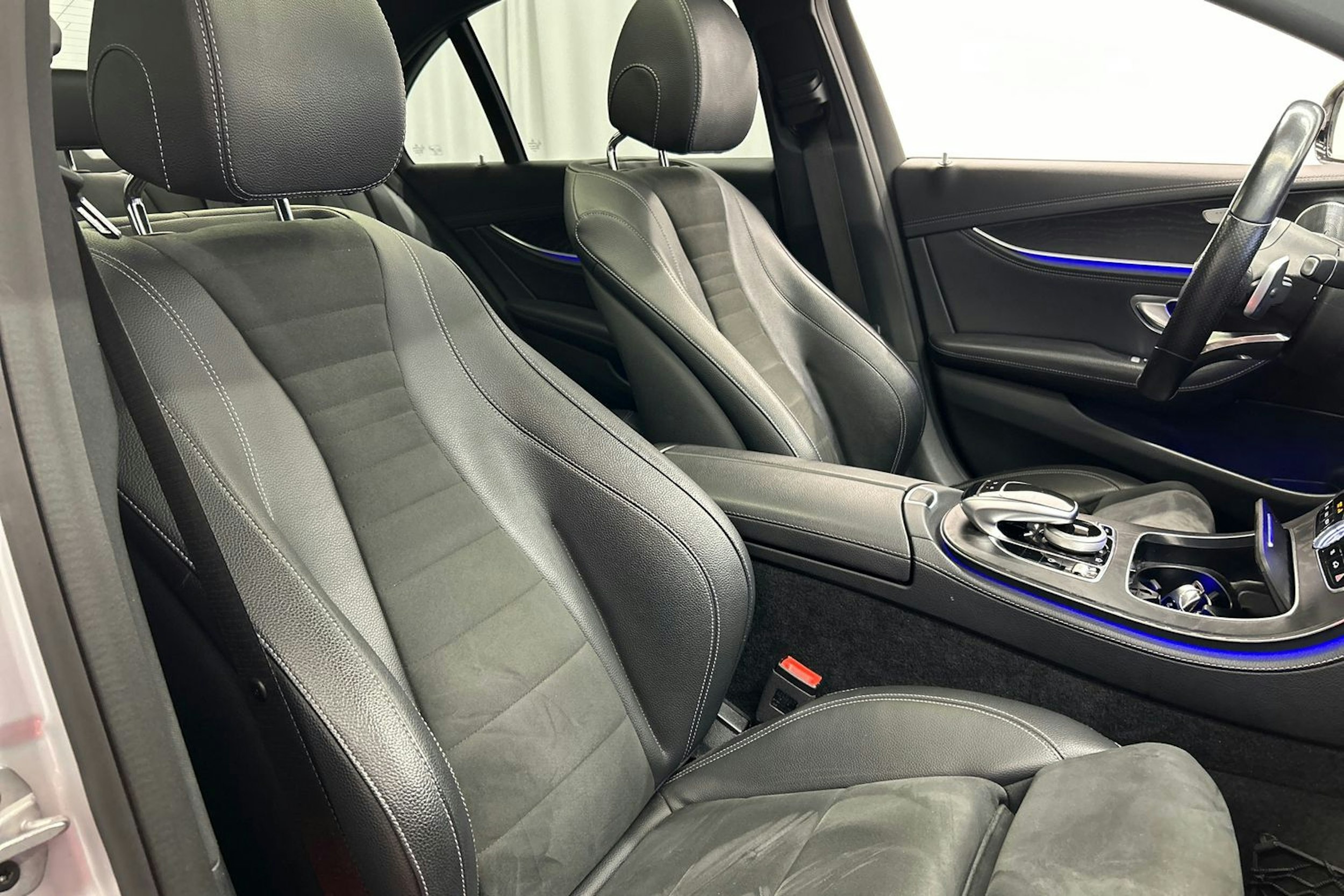 hopea Mercedes-Benz E 2019 kuva 15.