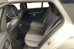 Valkoinen Mercedes-Benz E 2019 kuva 10.