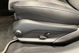 Valkoinen Mercedes-Benz E 2019 kuva 23.