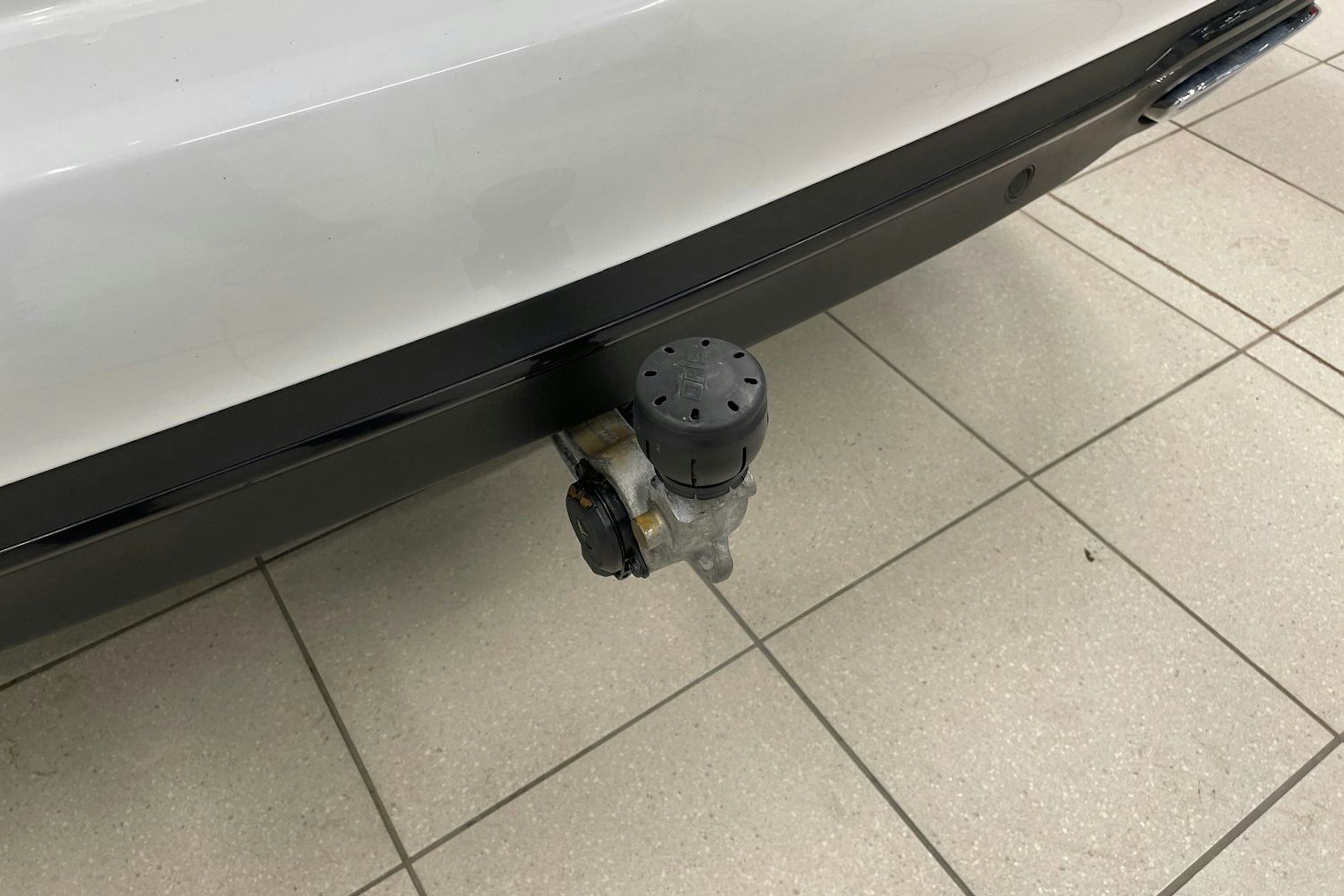 Valkoinen Mercedes-Benz E 2019 kuva 27.