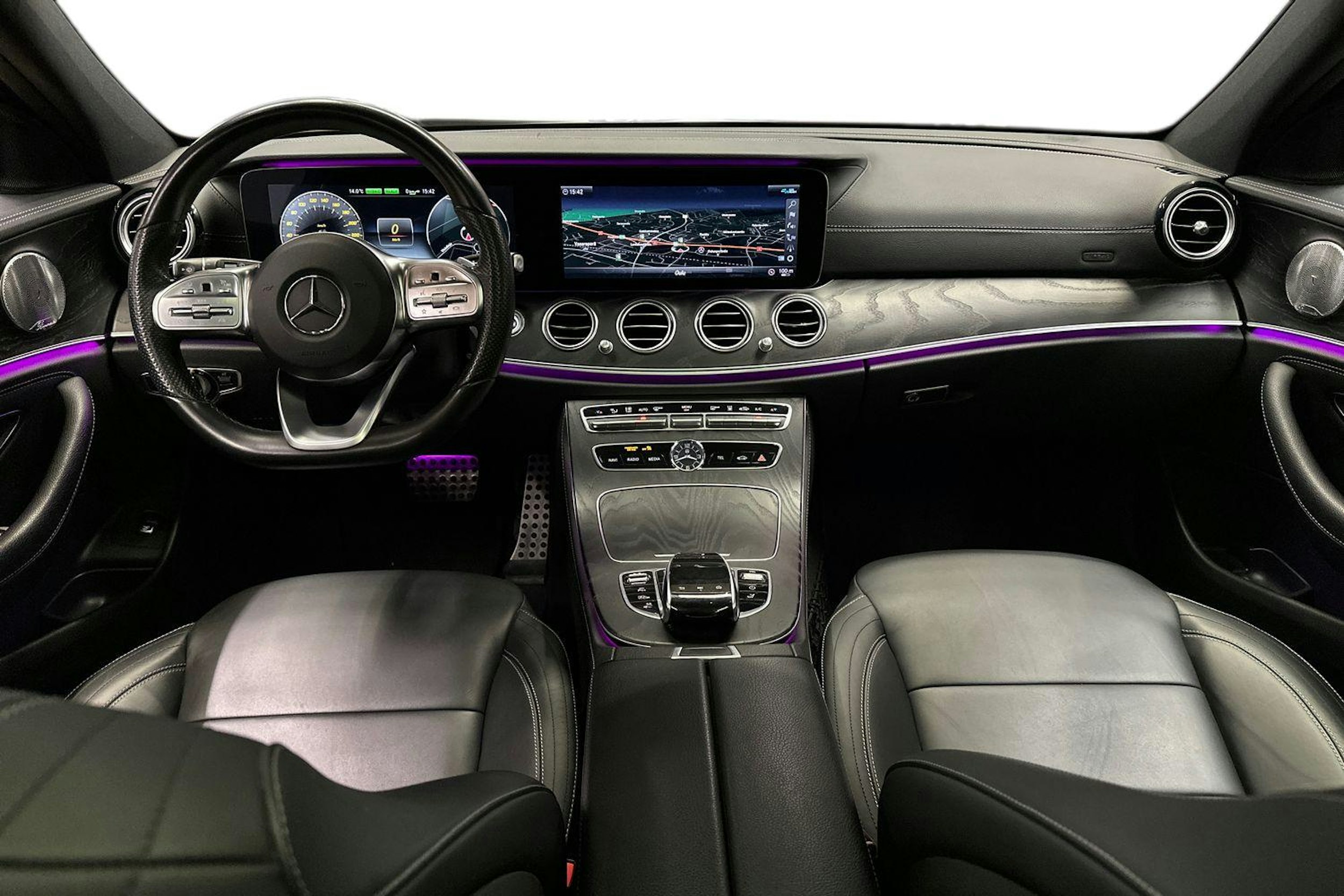 harmaa Mercedes-Benz E 2019 kuva 9.