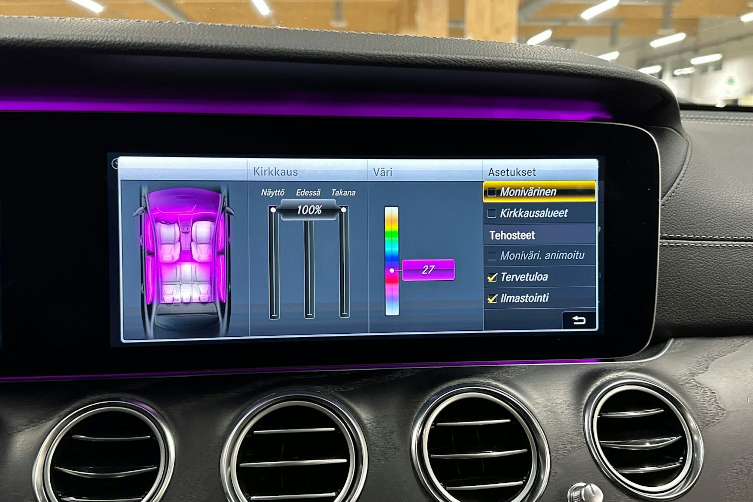 harmaa Mercedes-Benz E 2019 kuva 24.