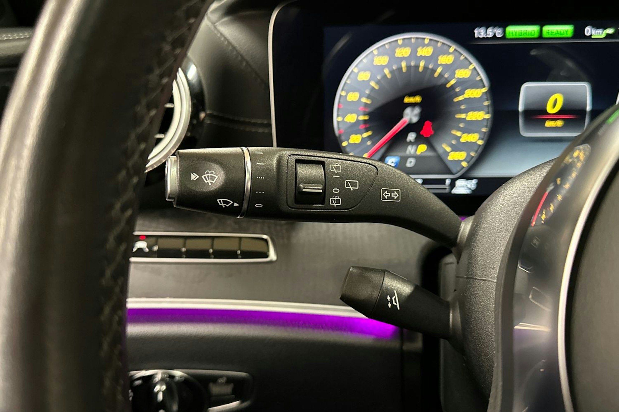 harmaa Mercedes-Benz E 2019 kuva 31.