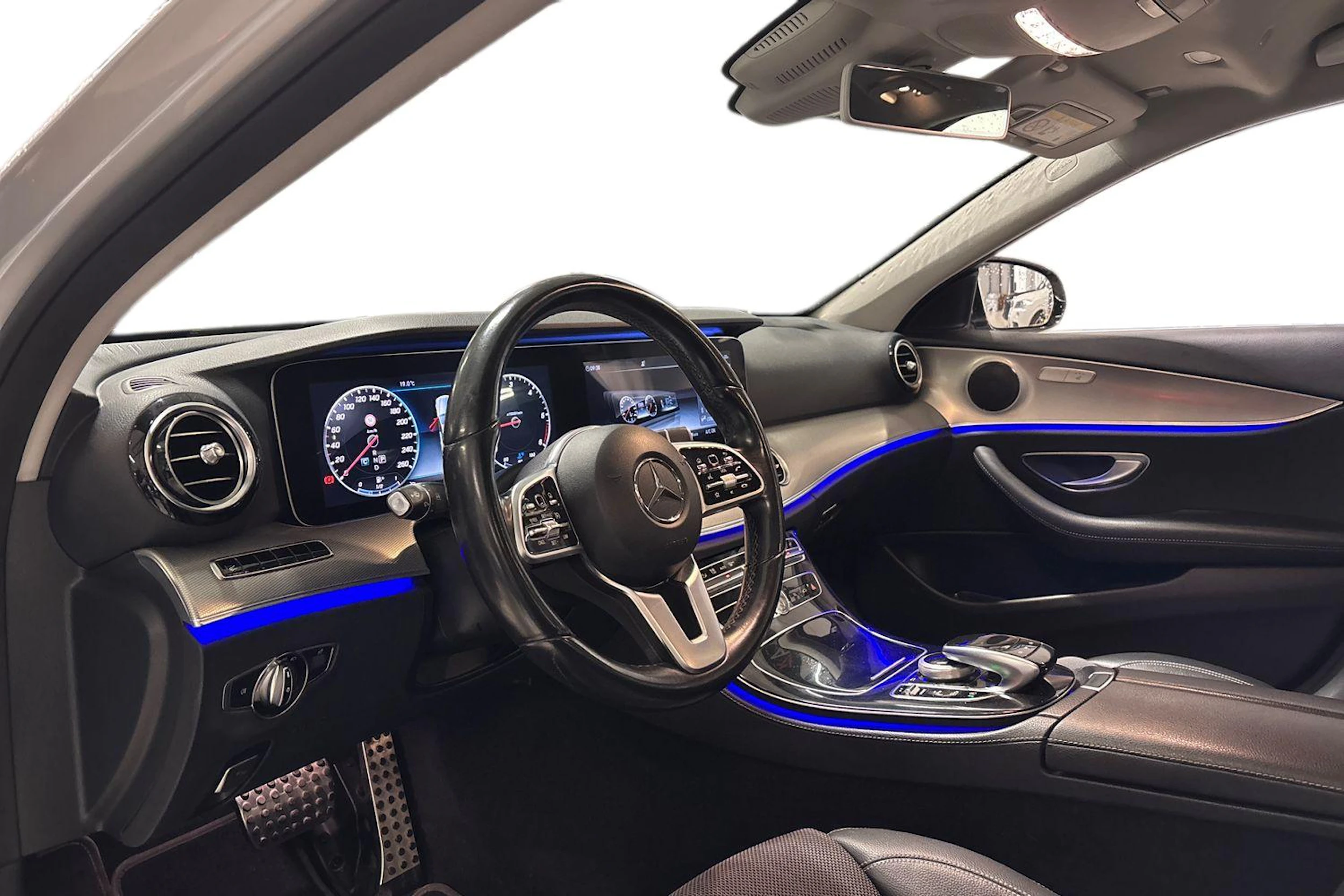 harmaa Mercedes-Benz E 2019 kuva 3.