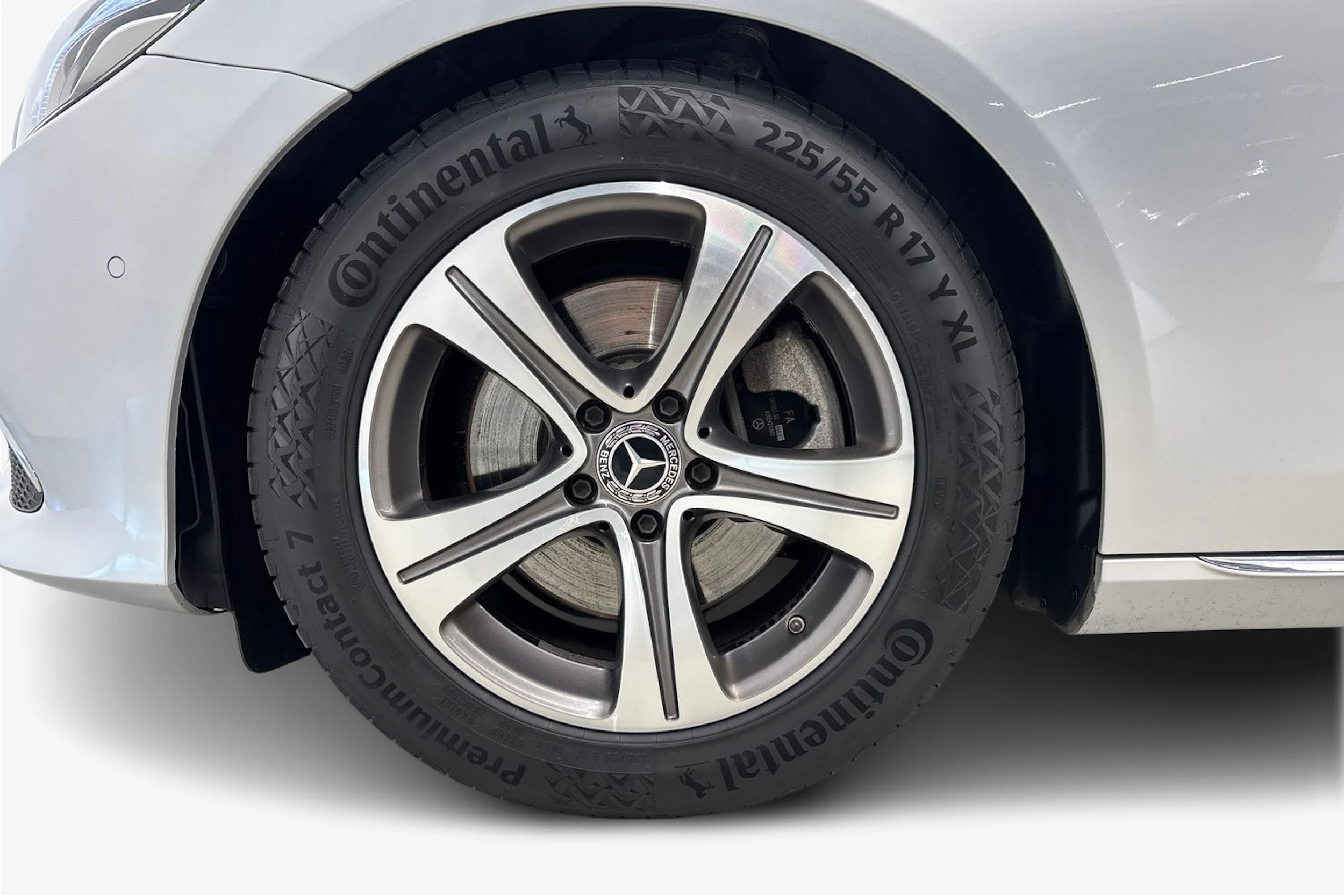 harmaa Mercedes-Benz E 2019 kuva 9.
