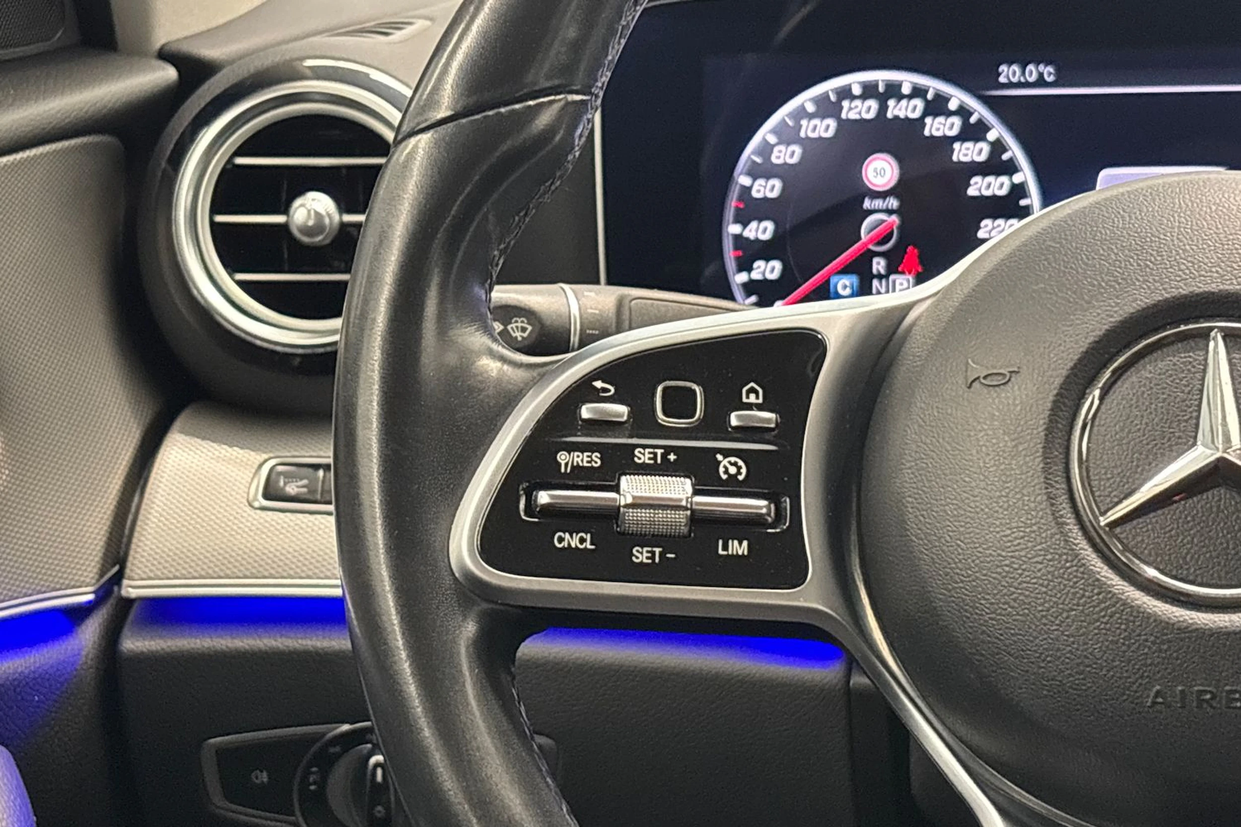 harmaa Mercedes-Benz E 2019 kuva 11.