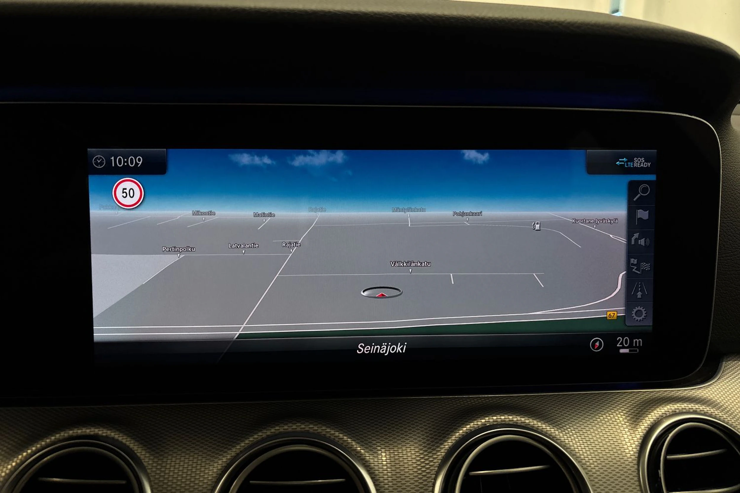 harmaa Mercedes-Benz E 2019 kuva 16.