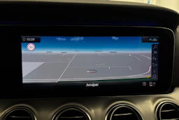 harmaa Mercedes-Benz E 2019 kuva 16.
