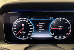 harmaa Mercedes-Benz E 2019 kuva 18.