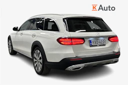 valkoinen Mercedes-Benz E 2019 kuva 2.