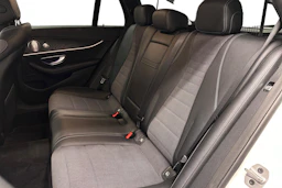 valkoinen Mercedes-Benz E 2019 kuva 8.