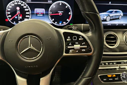 valkoinen Mercedes-Benz E 2019 kuva 12.
