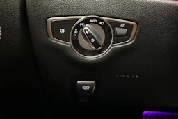 valkoinen Mercedes-Benz E 2019 kuva 14.