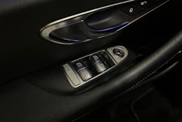 valkoinen Mercedes-Benz E 2019 kuva 15.