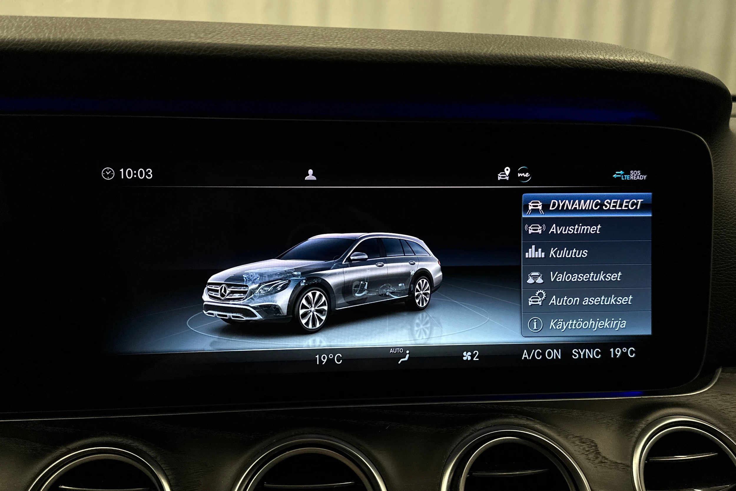 valkoinen Mercedes-Benz E 2019 kuva 23.