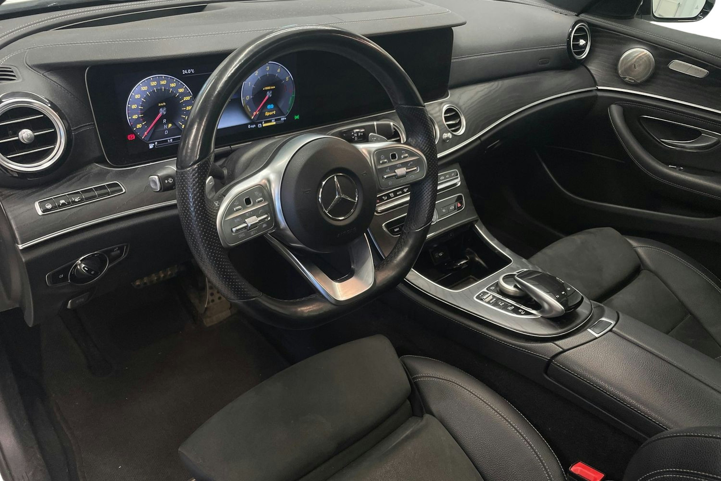 valkoinen Mercedes-Benz E 2019 kuva 6.