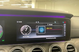 valkoinen Mercedes-Benz E 2019 kuva 13.