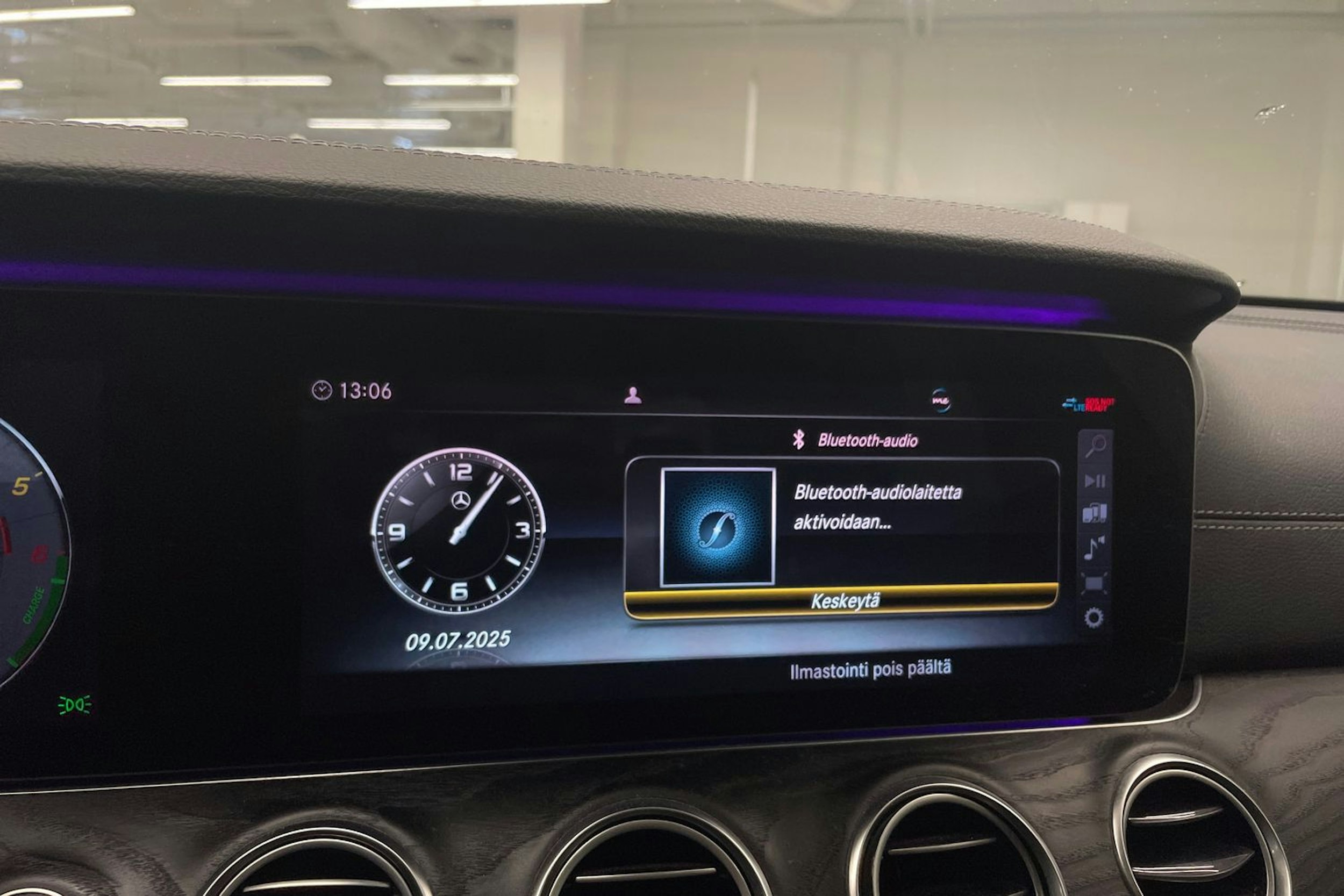 valkoinen Mercedes-Benz E 2019 kuva 14.