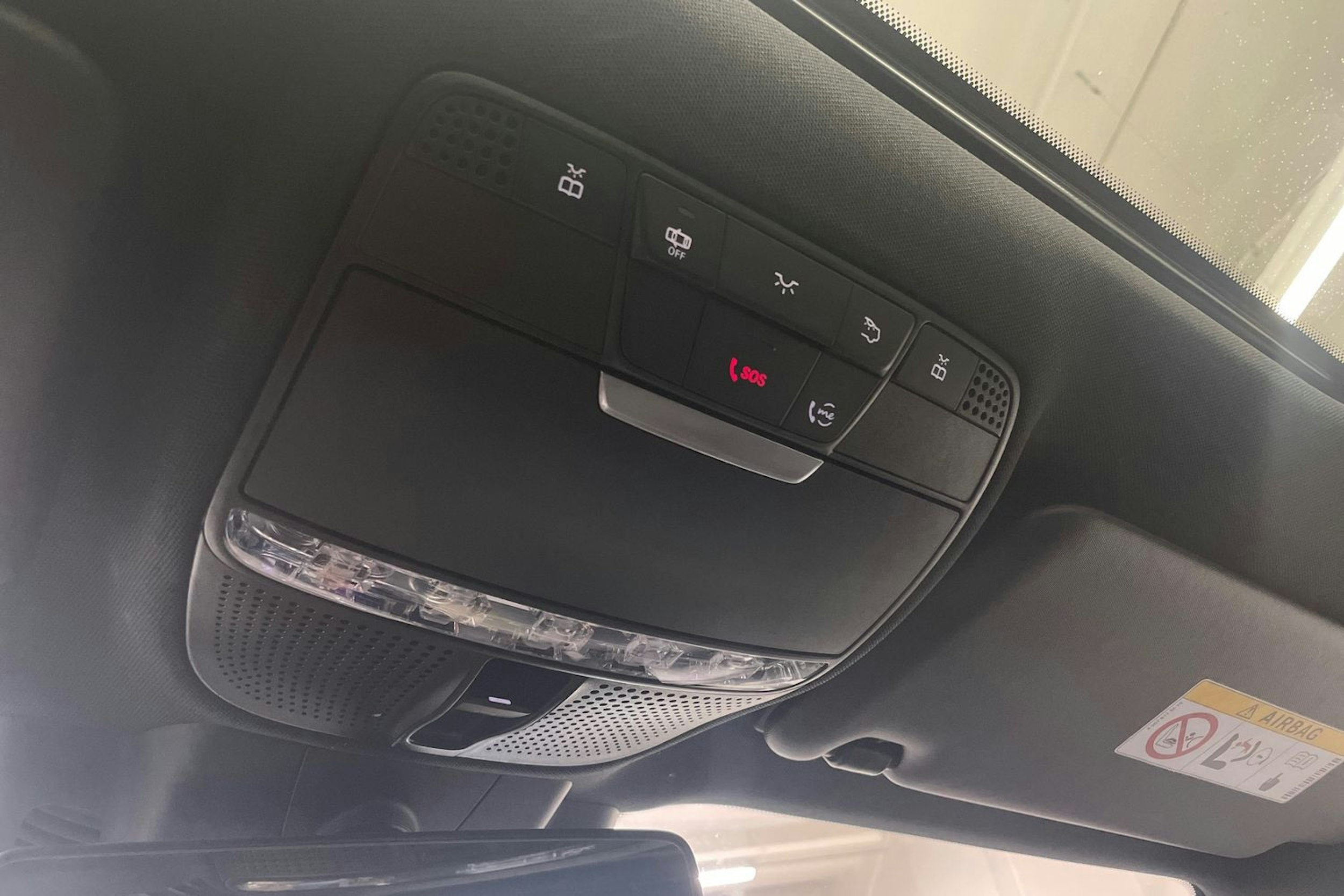 valkoinen Mercedes-Benz E 2019 kuva 19.