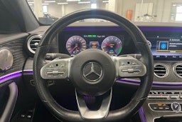 valkoinen Mercedes-Benz E 2019 kuva 20.