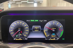valkoinen Mercedes-Benz E 2019 kuva 23.