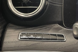 valkoinen Mercedes-Benz E 2019 kuva 25.