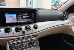 valkoinen Mercedes-Benz E 2020 kuva 21.