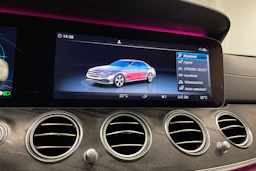 harmaa Mercedes-Benz E 2020 kuva 17.