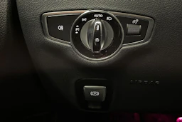 harmaa Mercedes-Benz E 2020 kuva 22.