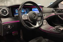 harmaa Mercedes-Benz E 2020 kuva 28.