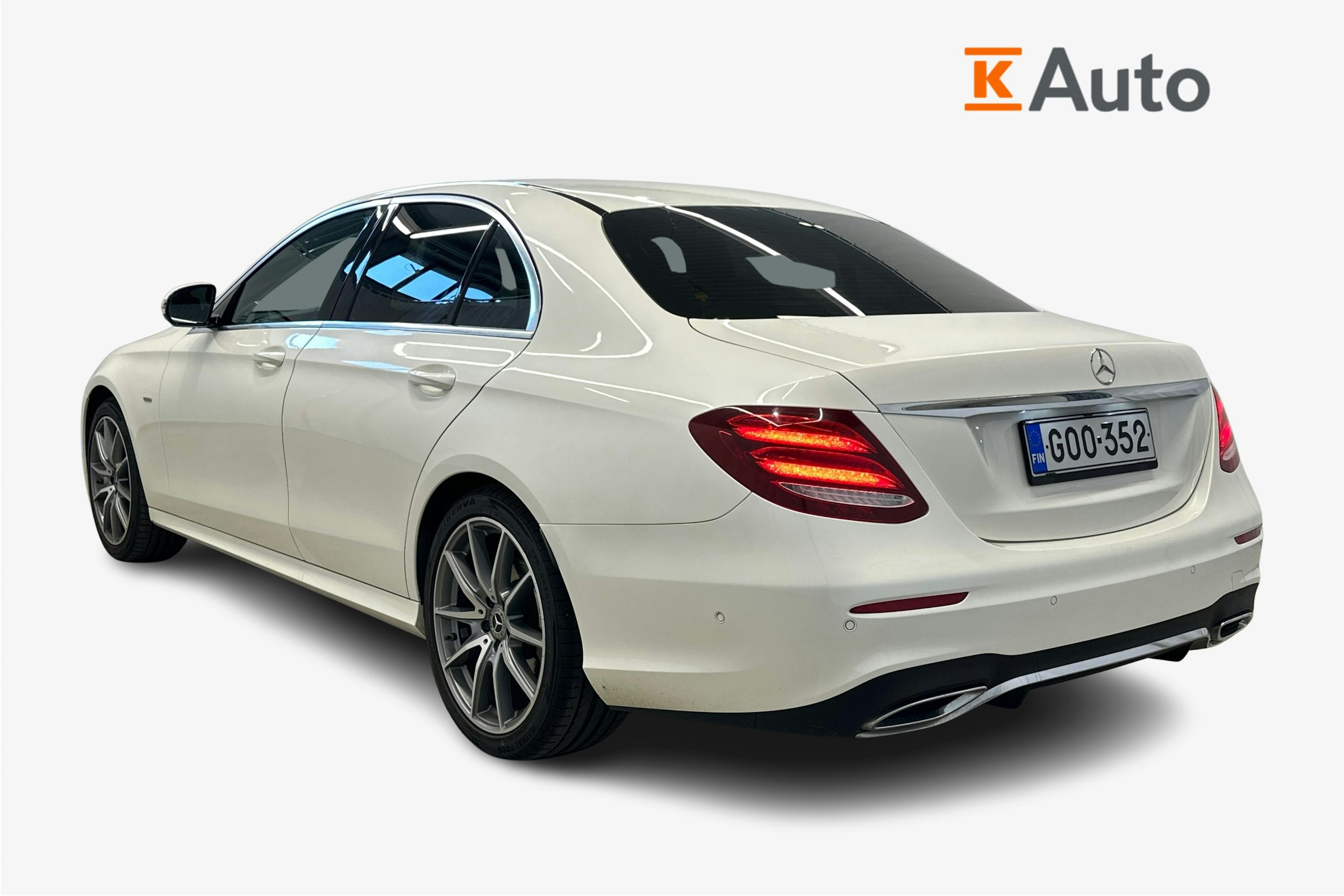met. valkoinen Mercedes-Benz E 2020 kuva 2.