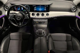 musta Mercedes-Benz E 2020 kuva 7.