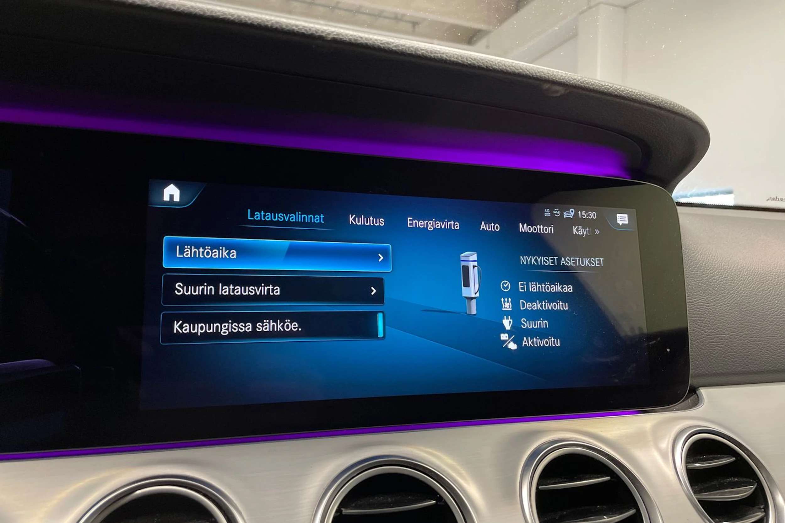 musta Mercedes-Benz E 2020 kuva 18.