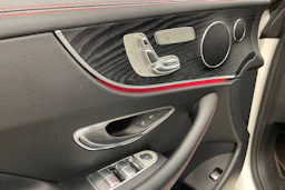 valkoinen Mercedes-Benz E 2020 kuva 15.