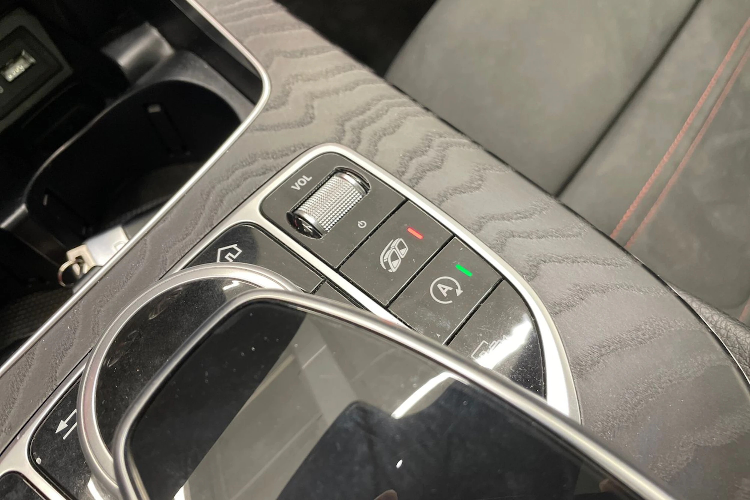 valkoinen Mercedes-Benz E 2020 kuva 21.