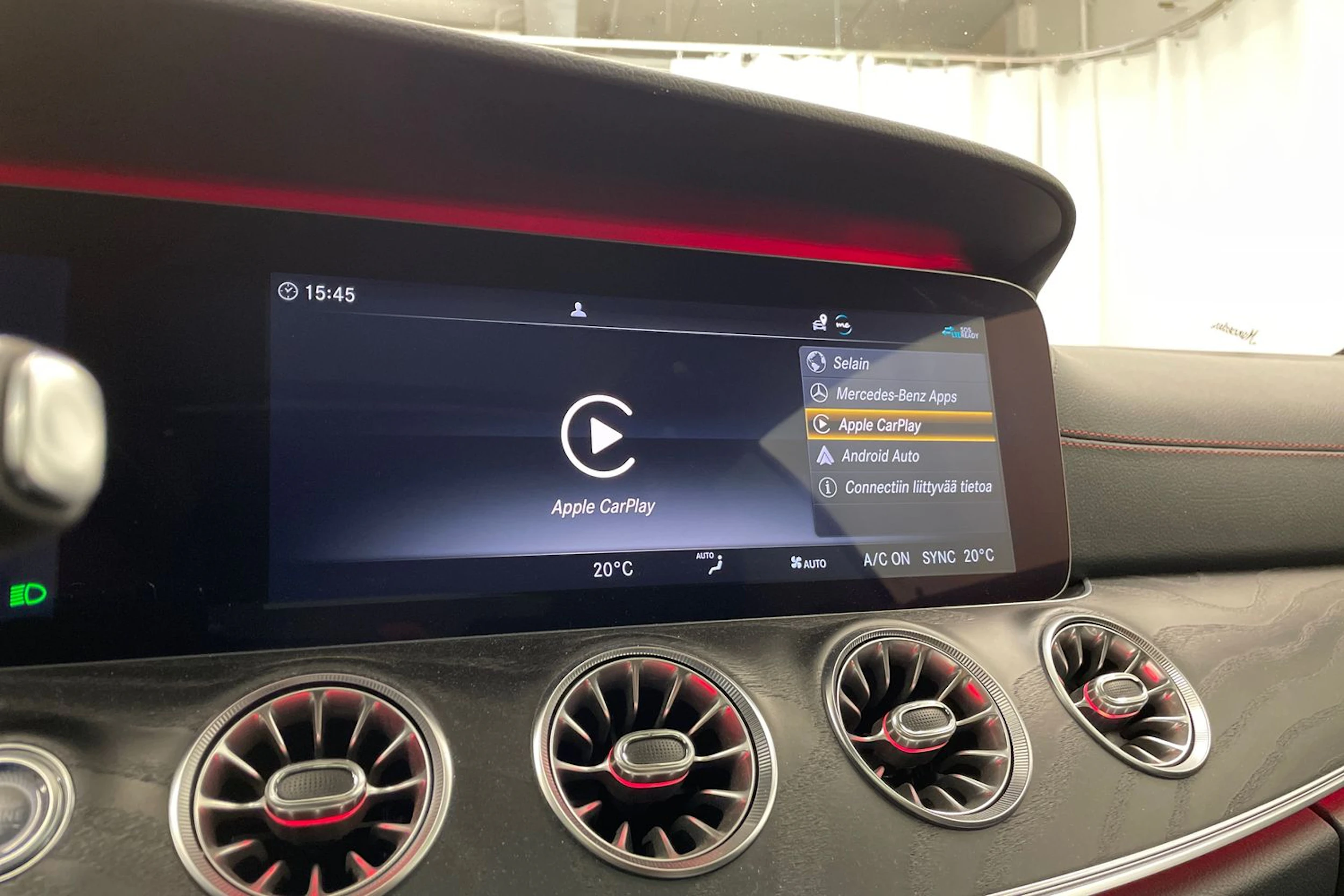 valkoinen Mercedes-Benz E 2020 kuva 25.