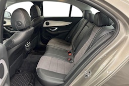 hopea Mercedes-Benz E 2020 kuva 10.