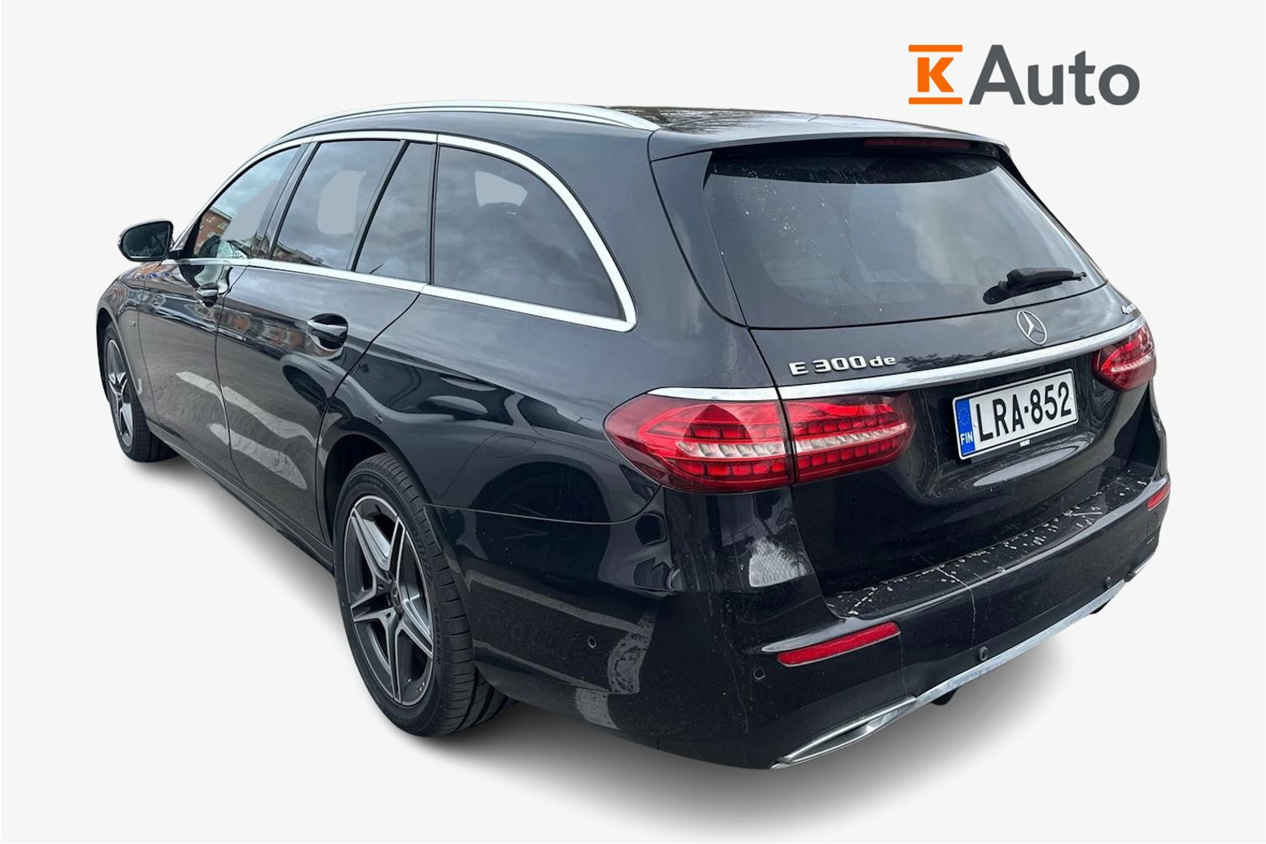 musta Mercedes-Benz E 2020 kuva 2.