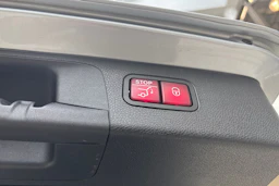 harmaa Mercedes-Benz E 2020 kuva 17.