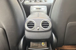 harmaa Mercedes-Benz E 2020 kuva 18.