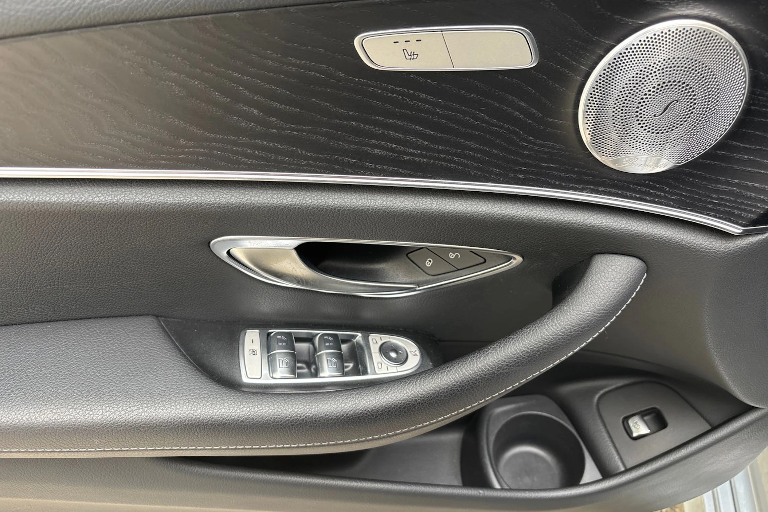 harmaa Mercedes-Benz E 2020 kuva 21.