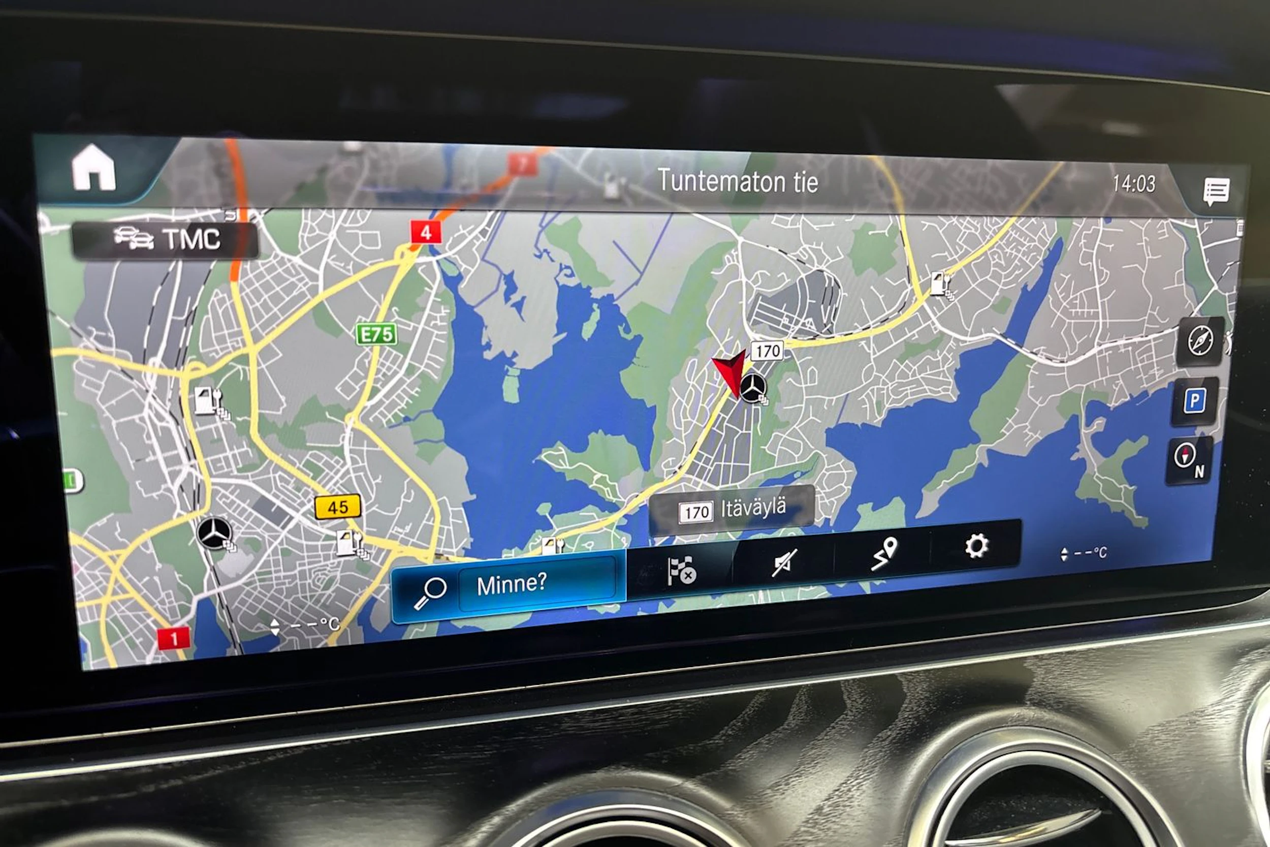 harmaa Mercedes-Benz E 2020 kuva 26.